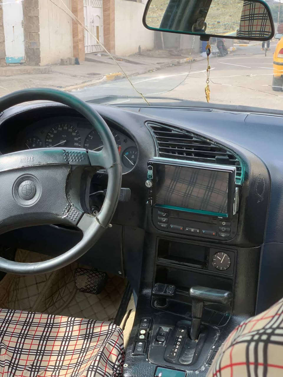 للبيع
اقر المنشور زين وتصل 

بي ام دبليو E36 318 الفئة الثالثة M3
سنوية لل٢٠٣٠
رقم الإنكليزي 
تحويل مباشر راعيها يحول ميطلب شي 
موديل 1992

صدر امامي كامل صدر خلفي كامل تايرات شوفة عينك 
محرك 1800 حجمة 
بيها 3 انواع مود /سبورت/ايكو /كير 
تبريد شغال  ثلج تدفئة ملغية 
اكسل مبدل مال تفصيخ 
السيارة حلوة وكاعدة وخياسات جدا جدا قليلة 
عضمتها حلوة وكاعدة ونصبة كذالك 
السيارة كاملة علة ايدي اي نقص ماببيها 
مشكلة وحدة بيها حساس كير يصلح تقريبا ب100 الف للامانه بس اني مموديها  ينزل من حسابها والبي خير يدلل 

السعر 37 وبي مجال. فقط نقد او بيع ما اراوس ما اراوس 

للاستفسار: ***********
***********
العنوان ديالى بلدروز
