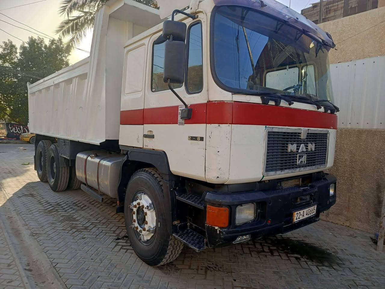 السلام عليكم مان للبيع صقر موديل 94 السياره بلاديه كير ابو الحصيره ١٥١ مكينه شاصي عالي مبطن بلادي سكس بلادي لا مطوله ولا مكصوصه وياله براميخ كله  خير من الله السياره كله شغاله تبريد كهربائيات تايرات ٣ زواج جدد والباقي نضيف السياره كفاله عامه من الفطر والكص سياره مال جناي  بع متصرف عليه بوجهك للشغل
ملاحضه ترهم بيع وترهم مراوس براس تريله او نساف كامل
السعر والاستفسار ***********.  ***********
