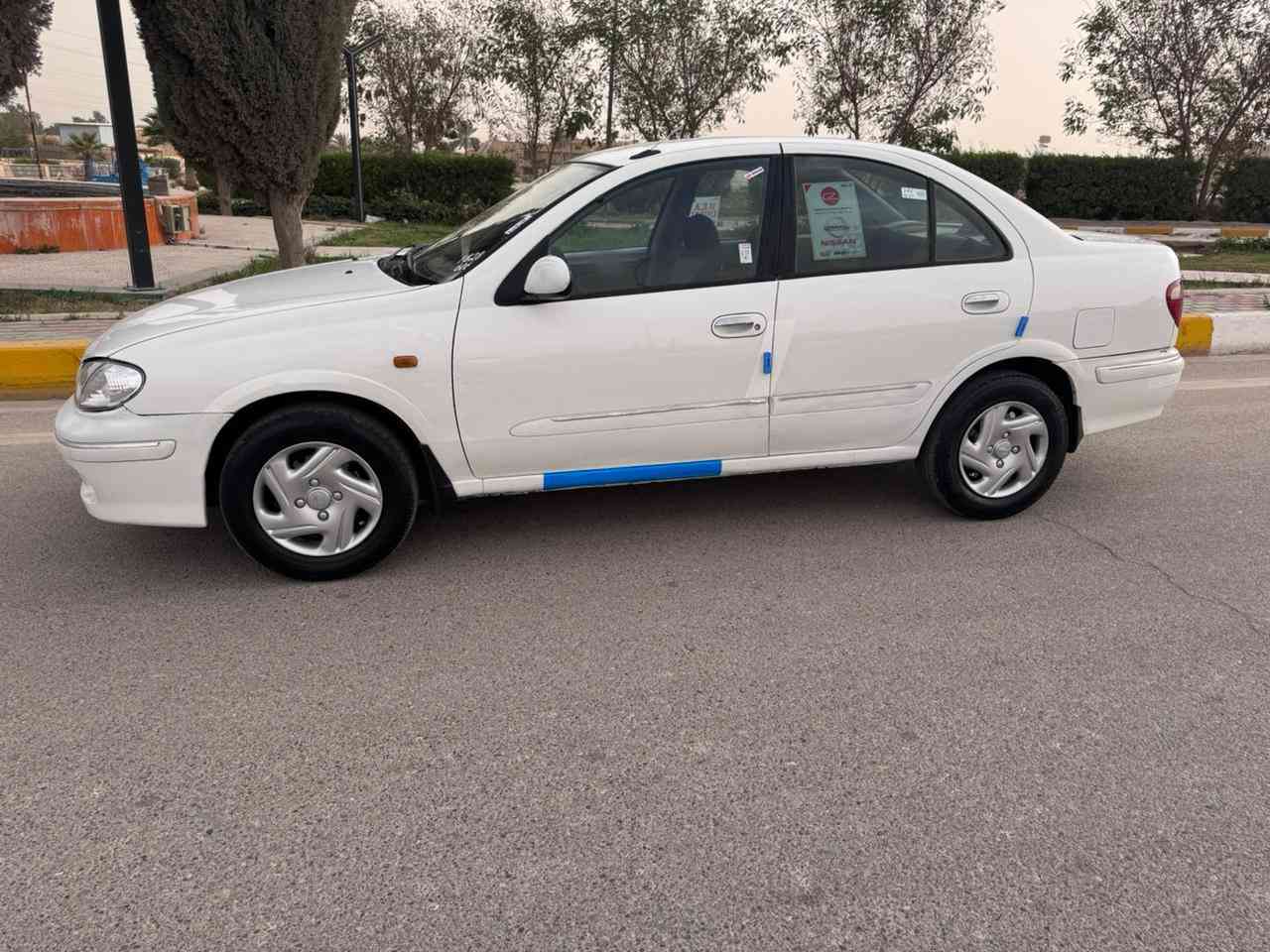 السلام عليكم 
للبيع 
نيسان سني 
2001 بلادي 
كير عادي 
محرك اسود 
جاهزة من كلشي 
بيهه شبر صبغ بالباب ومكانين بارد 
رقم بغداد الجديد تحويل مباشر
سعرها ٧٥ ورقه وبيهه مجال لشراي 
الاستفسار ***********

معرض سالم التجاري/الانبار/حديثه/الحقلانيه/قرب محطة تعبئة وقود الحقلانية
