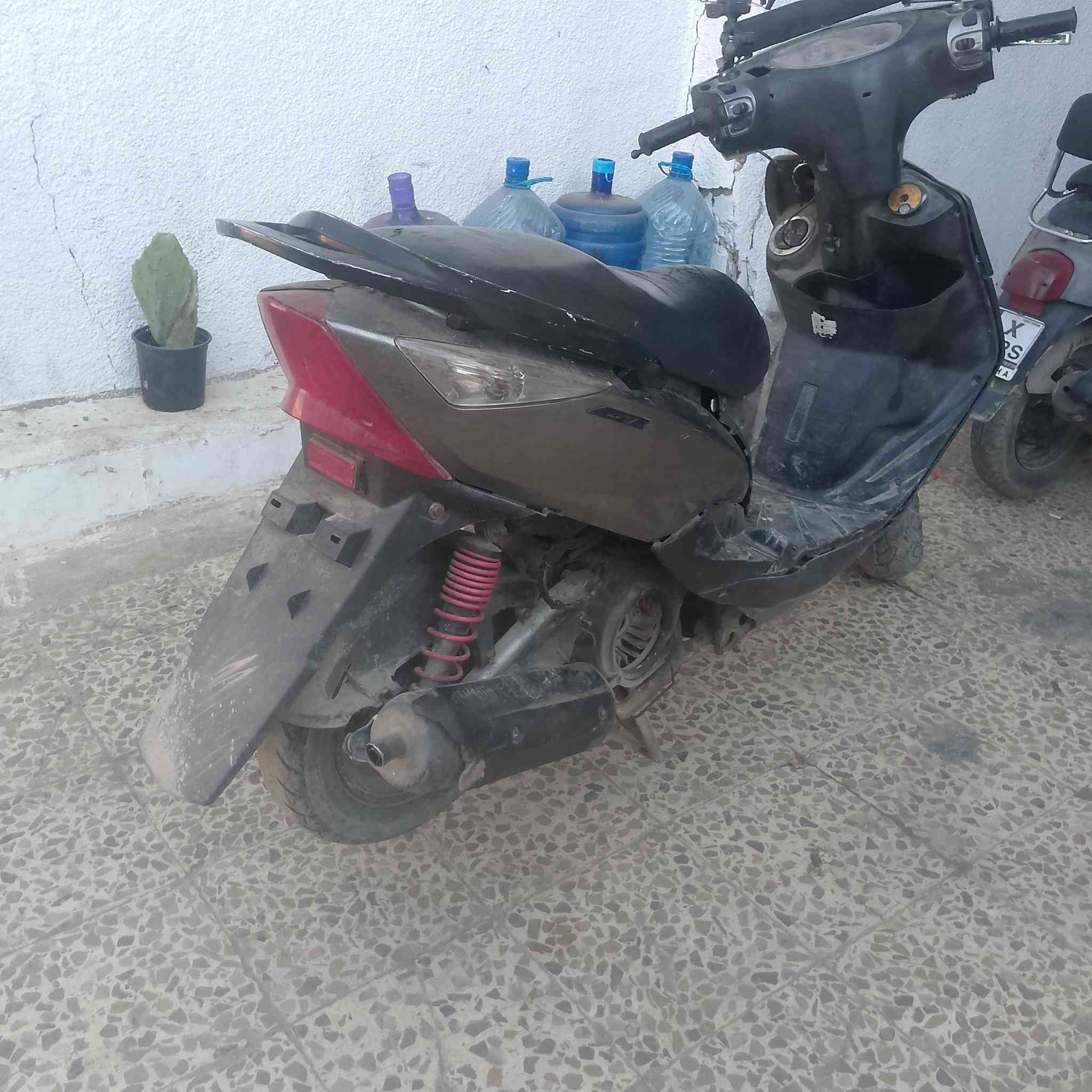 دراجه ثعلب ميه 140 بيعته كوم حديد عنوان بغداد بياع سعر 250 حته لو مراوس 

شرطه رابعه ***********
