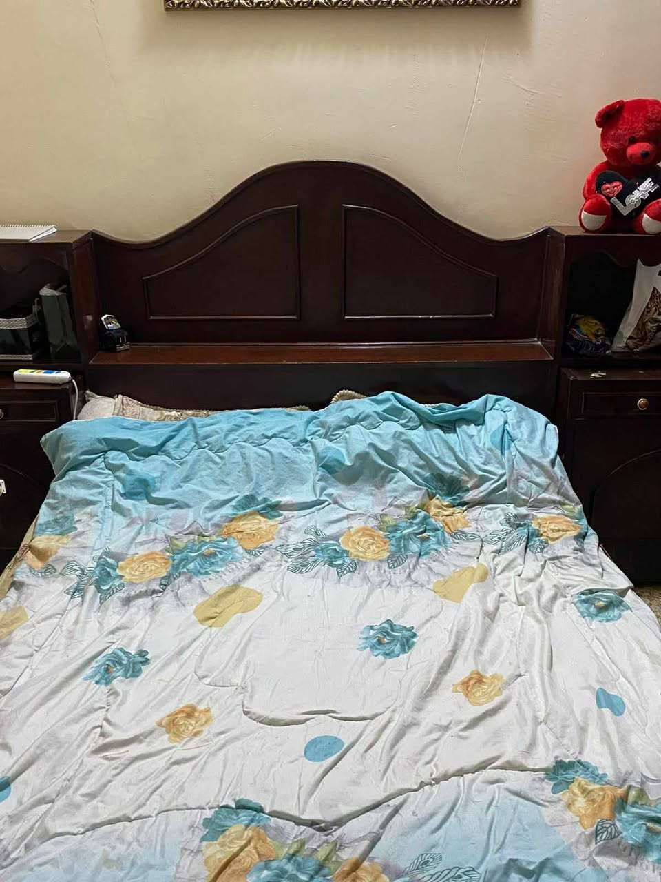 للبيع غرفه تسكام صاج اولي 6 قطع  نضيفه مابيه ضرر بس تحتاج صبغ بيع مستعجل مكان النجف


**إذا كنت صاحب هذا الإعلان وتريد حذفه لأي سبب، رجاءا أرسل رسالة إلى الدعم الفني**