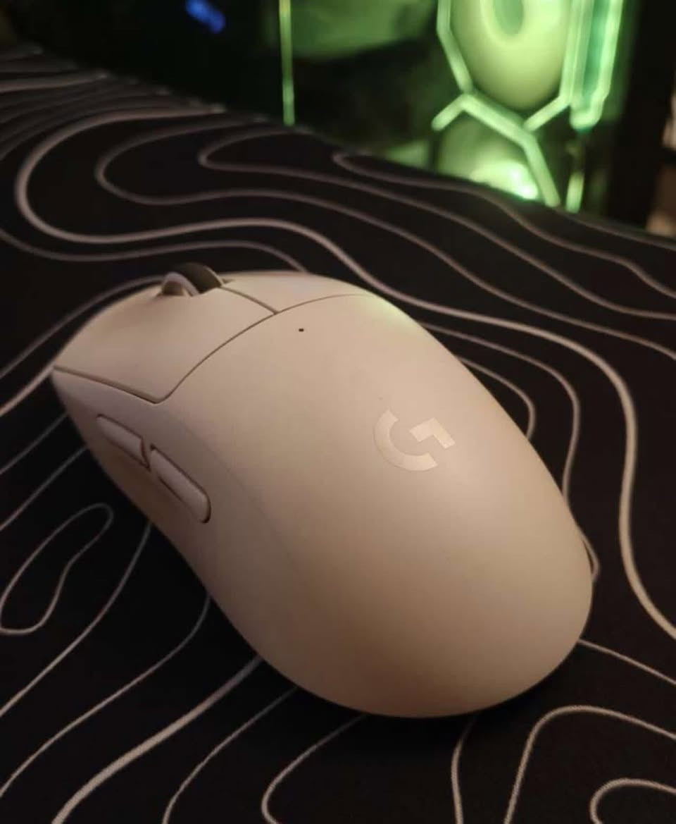 كيبورد مع ماوس لوجتك سعرهن 140 واتس اب ***********
