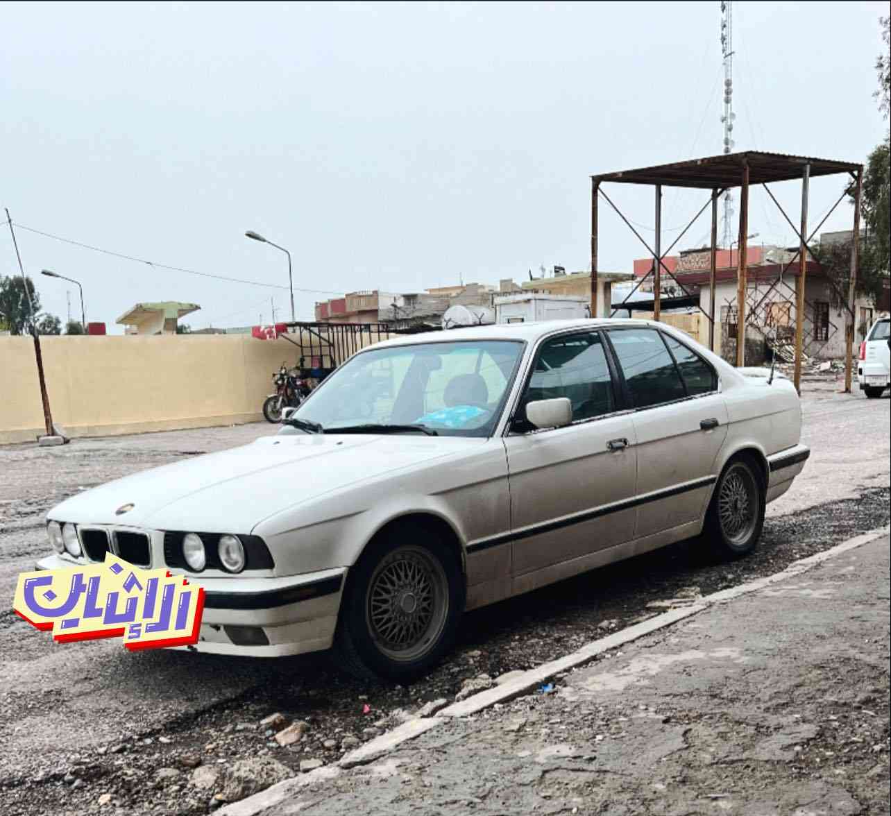 السلام عليكم بي ام اصل ٥٢٠ عليها محرك 
٢٥فل كير عادي شلعه تخبل بيها 
تبريد شغال 
غرفتها حيل نضيفه جلد دوشمه 
موديل ٩٠
بدون ضرر صبغ حزام فقط بدون ضرر جماليه 
سلايت 
رقم اخضر ماعليها لاكمرك ولاغرامه 
وشرعي ثاني يوم يجي يبصم 
مراوس حسب القناعه وانطي فرق


**إذا كنت صاحب هذا الإعلان وتريد حذفه لأي سبب، رجاءا أرسل رسالة إلى الدعم الفني**
