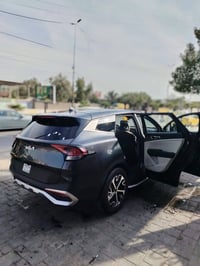 موديل ٢٠٢٣ سياره جديده بمعنى الكلمه بدون رقم فول موصفات  السعر ١٨٠ وبي...