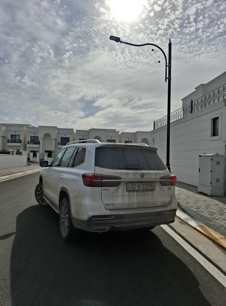 mg RX8 2023 
سەیارەکە 3 مانگە بە سفری لە  شەریکە  دەر هاتوە ئیستا 4هەزار  رۆیشتیە سەیار فول فول مواسەفاتە  سێرێ رێز کوشین  کوشین گەرم سارد  سندوق شەفتە بەسمەیە سەقف پانۆرامەیە فول فولە   ئۆرفردە  بەشی بەفر بەشی شاخ هەموو بەشکانی هەیە دەبڵ ئاکسلە  سەیاەکی تابلی جوانە  سەیارەکە شوختی نیە  دەحامی بۆ دەحامی  زەمانی شەریکەی کارەباید تا 2 ساڵی هەیە گێر مەکینە فیتپەمپ تا 5 ساڵی زەمانی شەریکەی هەیە  سەیارەکە سفری شەریکەی  الحەیدەرە  لە هەولێر  بۆ زانیاری زیاتر  یاخود نرخ پەیوەندیم پیە بکەن *********** واتس ئەپ أربيل, العراق
