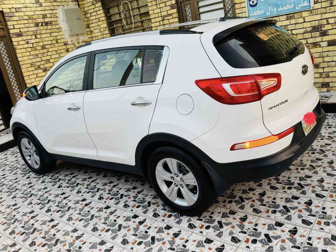 السلام عليكم..
أللهم صل على محمد وال محمد 

إلى عشاق الجديد كيا سبورتج موديل 2011 فول مواصفات رقم بصرة مشروع وطني سنويا مجدده لغاية 2028 كفاله عامه من الدعاميه للدعاميه مكفوله من (الضربة -والصبغ -وتبديل-والفتح-ولخياس-والبارد-) استخدام شخصي مواصفات السياره بنو راما شغاله شاشه تاب كأمره دواره حساس خلفي يدات نيكل تحكم ستيرن جيهتين شغال مرايات شفط إشاره بلمرايه بلاجكتور منضومة زنون محرك 2400 دوش شرط ما مفتوح ع البلاد سياره جديده جداً من الداخل والخارج وجاهزه مكينه كير كهربائيات تخم تاير كله جديد تبريد ثلج تدفئه شغاله فول كهربائيات دواخل بوضع الشركة تراي كلش حلوه سياره جاهزه ما عوزها برغي مكان السياره الناصرية مركز 

السعر 140

***********
