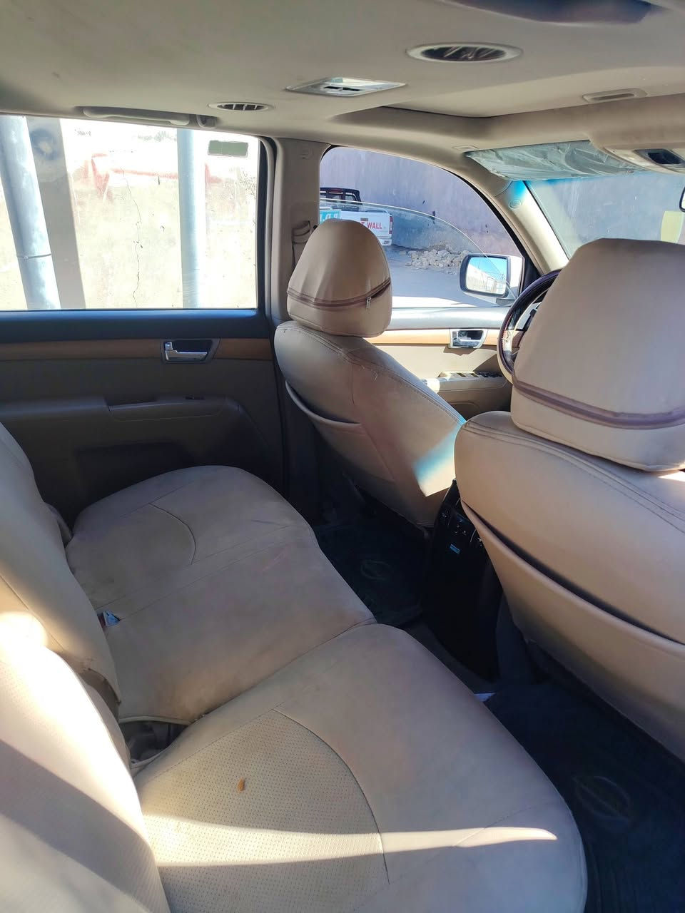 كيا موهافي موديل ١٢ أعلى فئة مكفولة من الصبغ والتبديل السعر ١٤٨ مجال بسيط رقم بغداد انكليزي مكاني ديوانية الاتصال على الرقم ***********
