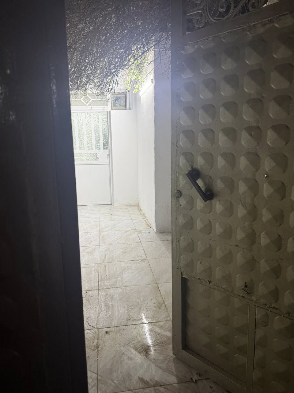 مشتمل ١٠٠ متر للايجار في الزهراء
خلف اسواق نجاح قرب كراج بغداد
خدمات ع مؤجر
مساحتة ١٠٠ متر
يكفي لعائلة صغيرة
غرفة وحدة ٥x٦
هول داخلي
مطبخ
ترك
كراج
طابق واحد
للاستفسار
***********
