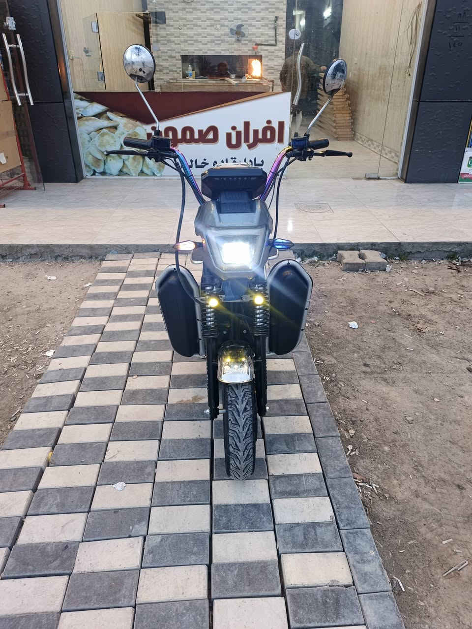 ماطور شحن جبلي همام و اسامة 🛑 نضافة فول كامل من كلشي جندطة سماعات بلوتوث 🛑2025🔴6بطاريات ⚫️البطاريات (عل فحص)  
🛑السعر(600) و بي مجال 30 حك جية 
 
مكان صقلاوية شهداء الاولة 

للتواصل على الرقم و بي واتساب 

(***********)
