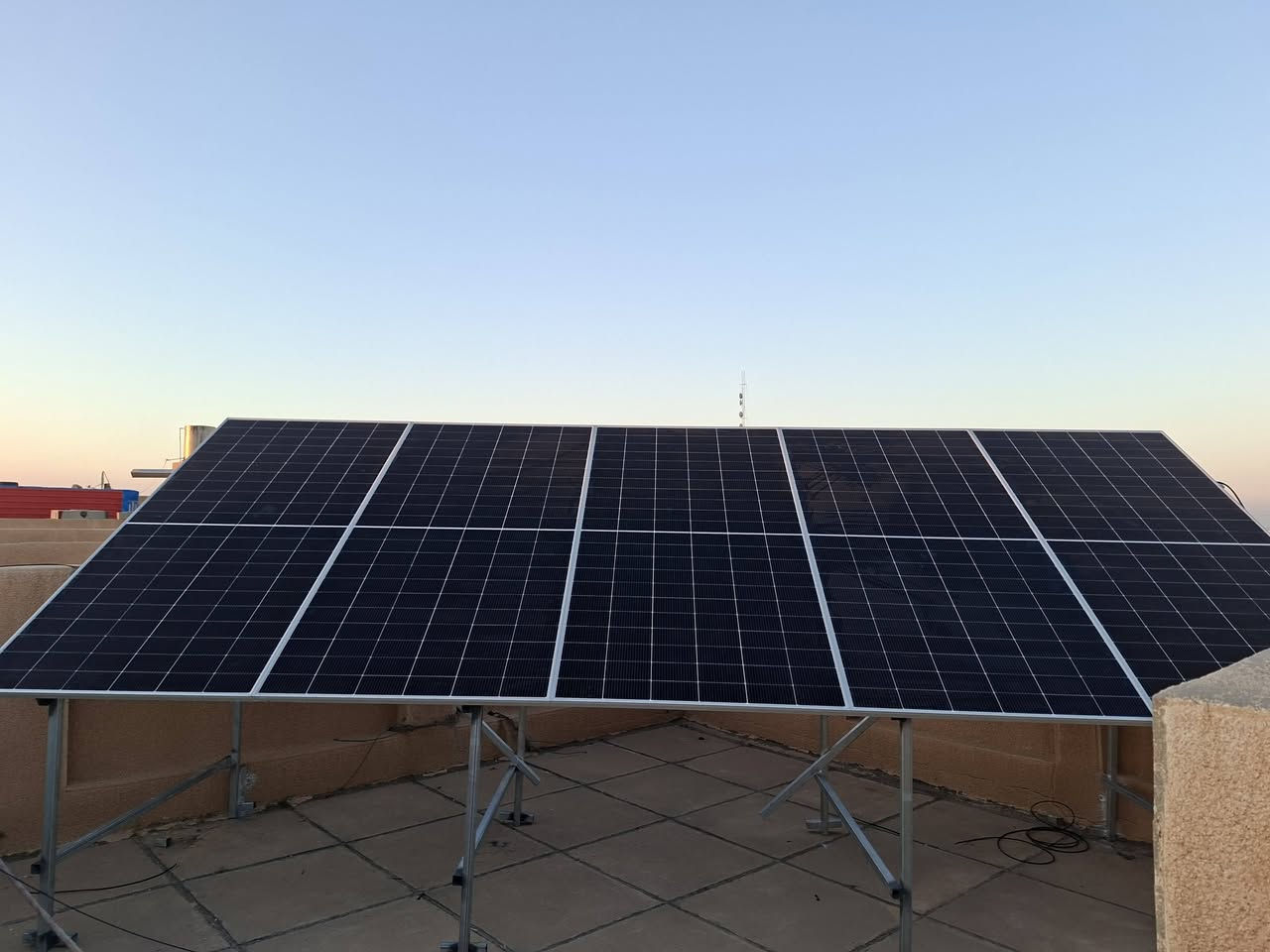 من اعمالنا لهذا اليوم المصادف ١٧/٣/٢٠٢٦
قام #مركز_دجلة_للطاقة_الشمسية بتنصيب منظومة قطرة ٢٠ امبير نهارا و١٥ ليلا
لبيت الاخ ابو حسين في تكريت القادسية شارع البلاج.
عنواننا// صلاح الدين تكريت القادسية الشارع العام 
الانبار//الانبار الرمادي شارع ٦٠
للاستفسار// 
***********
***********
