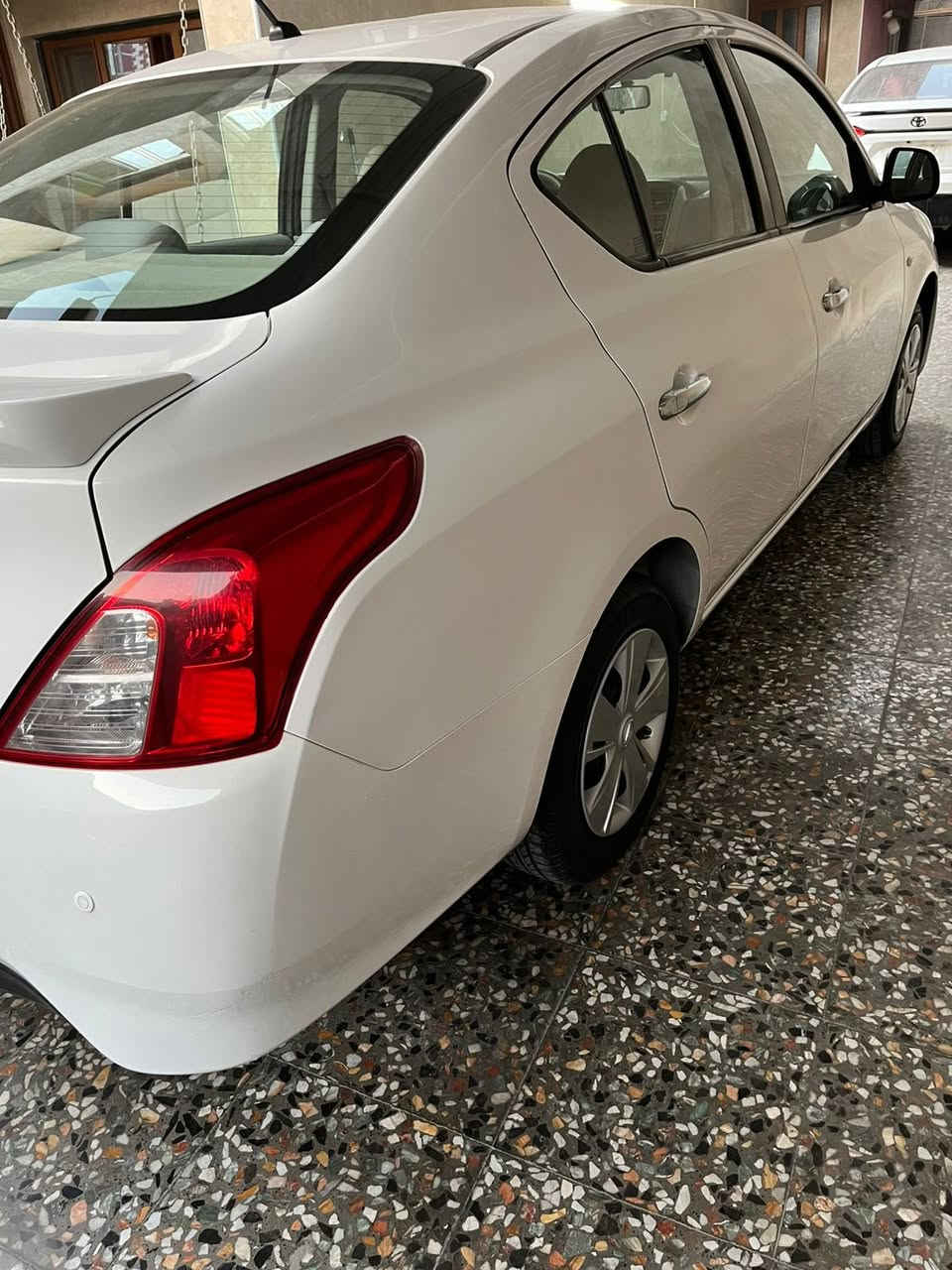 السلام عليكم نيسان صني هندي 2019 رقم بغداد باسمي ماشية 39 مكفولة السعر 112 للاستفسار ***********
