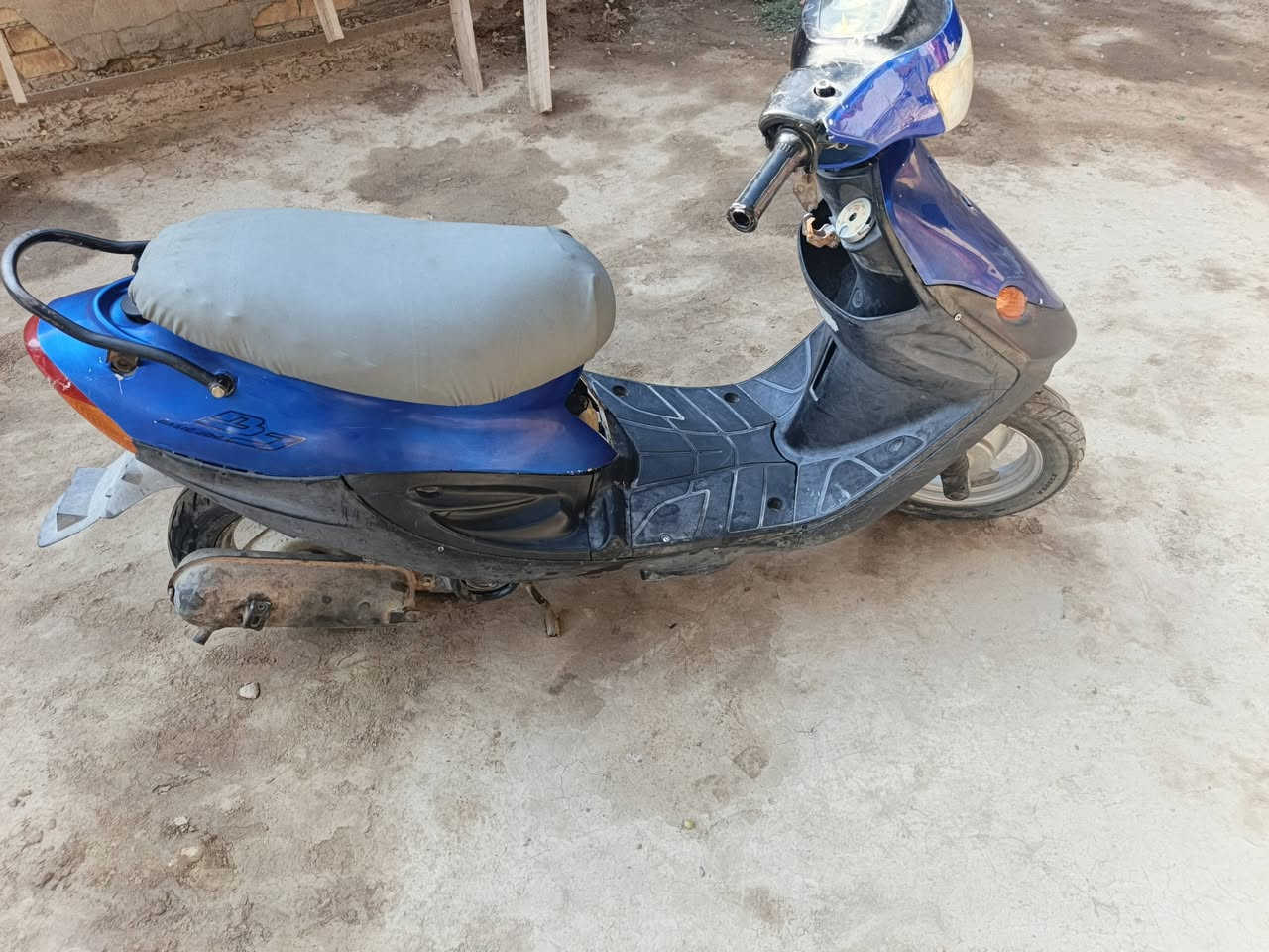 دراجه بيجي للبيع مبدل بوشه وبستم قبل اسبوع دراجه شغاله لايت بك خلفي اشاير 190 وبيه مجال بسيط ال ما يشتري لا يراسلني رجاء


**إذا كنت صاحب هذا الإعلان وتريد حذفه لأي سبب، رجاءا أرسل رسالة إلى الدعم الفني**