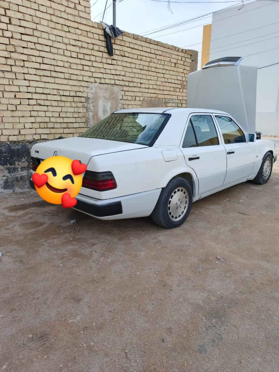 السلام عليكم مارسدس لبيع مديل 87 السعر 38وبيهه مجال مكاني السماوه الشراي يتصل الرقم ***********
