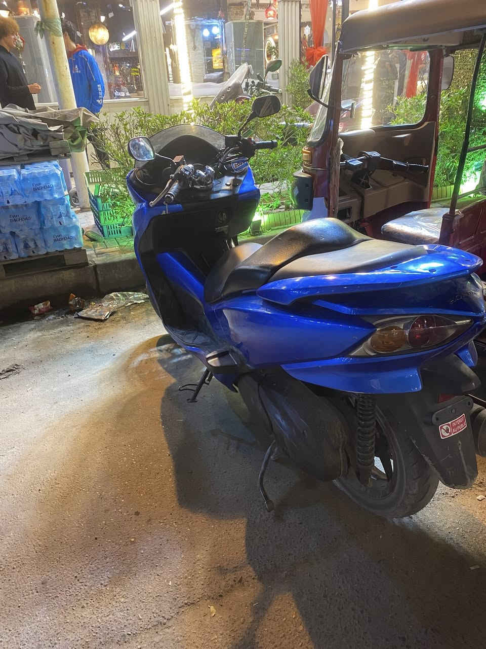 صفر 10 دراجه حلوه  كمرك مدفوع كامله عليها ملاحضات بل مفرات بسيطه مكينه وكيرفول كفاله بيه شلعه تشك الكاع دراجه بلبيت عايفها اشتغل مندوب توصيل اطلع بيها بل سبوع مره ***********عنوان بغداد مدينه الصدر
