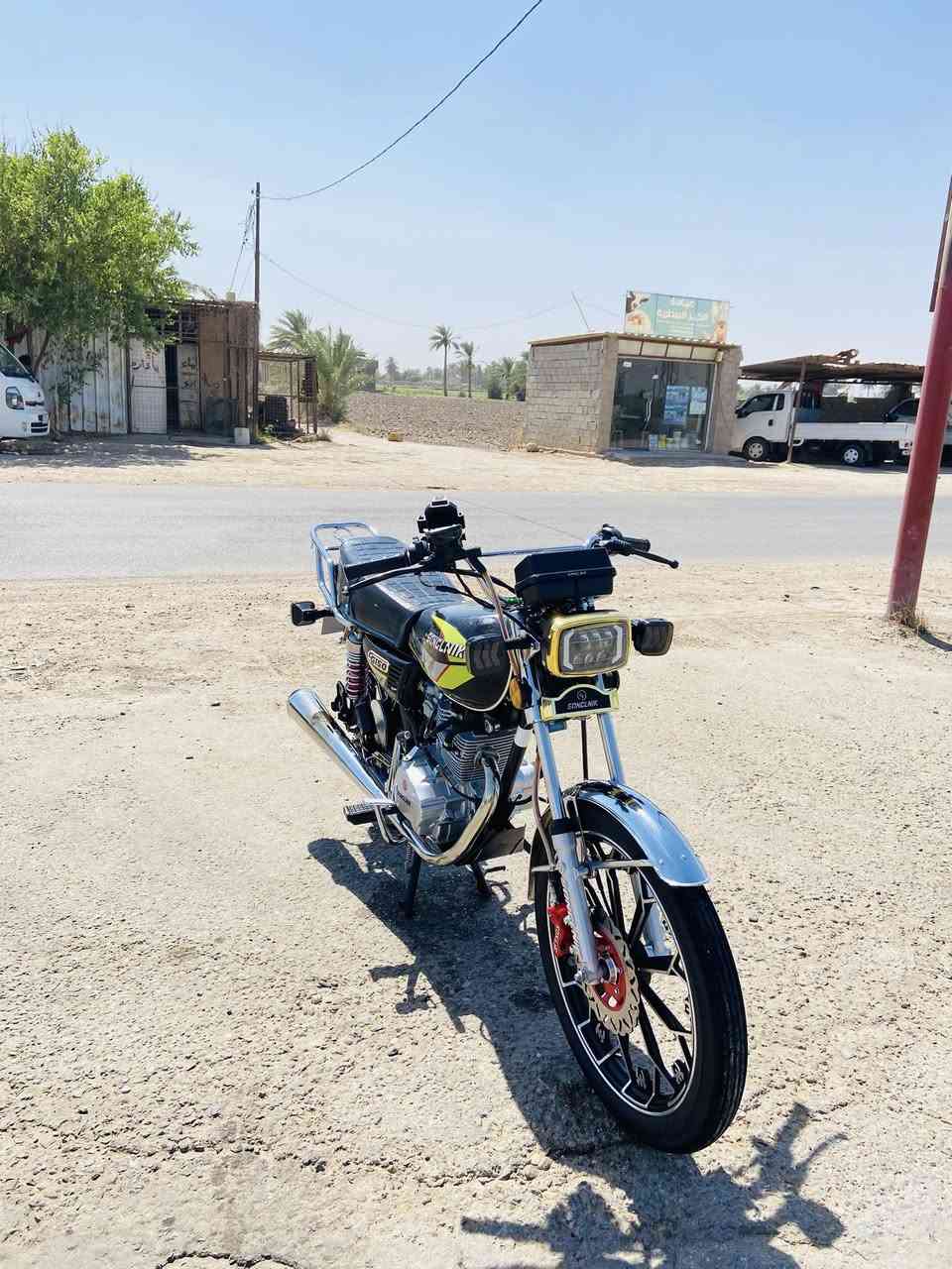 للبيع دراجه سفانه موديل 25السعر 750وبيها مجال مكاني حله ناحيه النيل ملاحظه دشبول يخربط ***********
