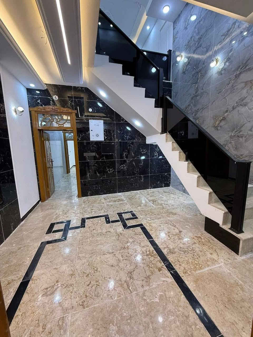 ‏‎‏دار للبيع او المراوس في النجف الاشرف
حي السلام
مساحه الدار  ١٠٠ م 
شارع ١٠
قرب شارع المطبات

‏‎  للاستفسار مراجعة مكتب العطاء للوساطه العقاريه في حي الجامعه شارع ابو حكمت مجاور باقر مول 
او الاتصال 
‏‎*********** (يتوفر واتساب)
