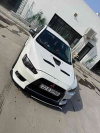 لانسر قرش سياره 2017جاهزه من ناحيت كير محرك  2000 خير من الله جناح خلف...