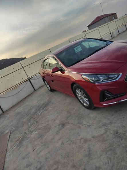 السلام عليكم سوناتا موديل 2018 وارد أمريكي حادث بنيد شبر ومصبوغ ووقبق الجنطه بي بارد سياره ماشيه ٥٥ والسونار بل منشور سياره جديده استفسار واتساب *********** السعر ١٤٠ وبيها مجال
