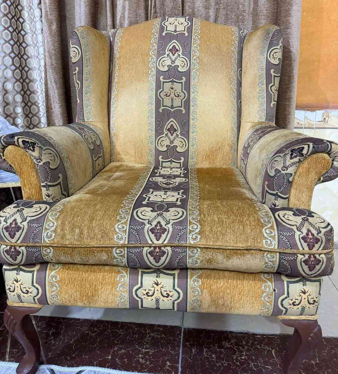 السلام عليكم ورحمة الله وبركاته 

قنفات للبيع سعرهن 260  / عنواني التضحيه شارع العياده

 ***********
