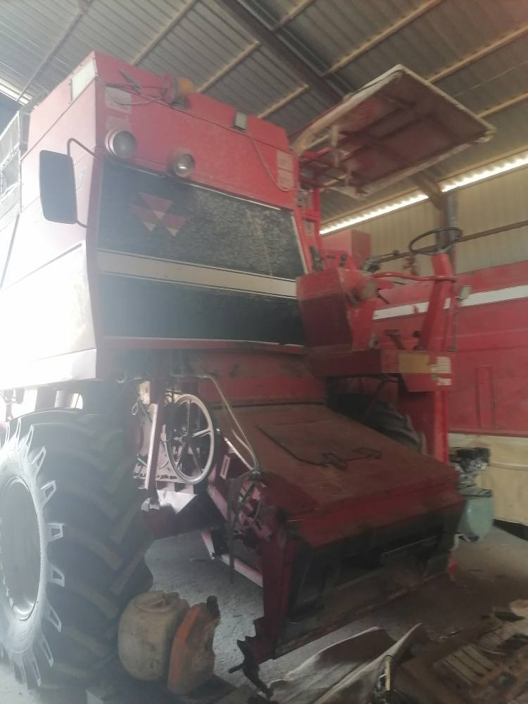 السلام عليكم حاصده للبيع99/***********
