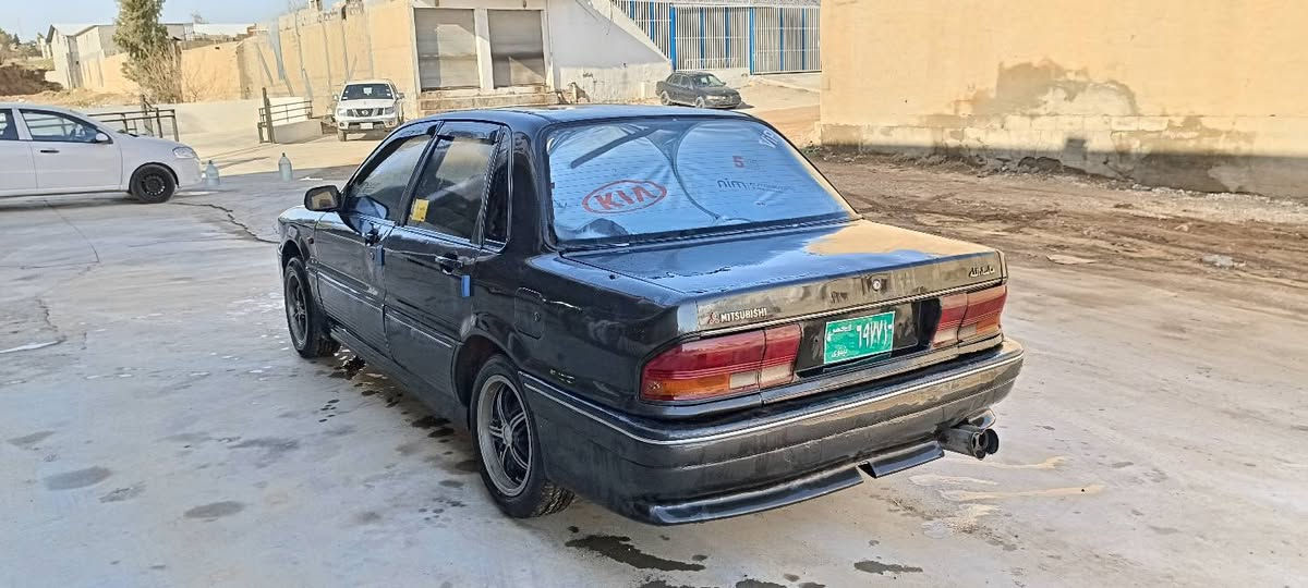 بەناوی خوای گەورەو مهرەبان 
***********سعر 29گەڵاو معامەلەیەکی کم 
فرۆشتنو گۆڕینەوە
گڵاند 63مۆدیل 91ئاڕم پلاستیک سۆران بەشەرتی ئەوەلیات  مەکینە 63بەخ گێڕومەکینە بەشەرت   سڵایتە  ئاوێنە کاڕەبای    چوار جام کارەبایە  کورەکراوە بۆجوانی    چوار ویلو تایی نوێ    لێدراو براوە وەرگەڕاو بەشەرتە   گاعیو ناوگاعی تازە تێگیراوە   تەنزیلو سەماعی نوێ   بەرگەکوشنی نوێ    کارەبای هەموگیانی بەشەرت  شوێن کۆیە كويسينجاك, أربيل
