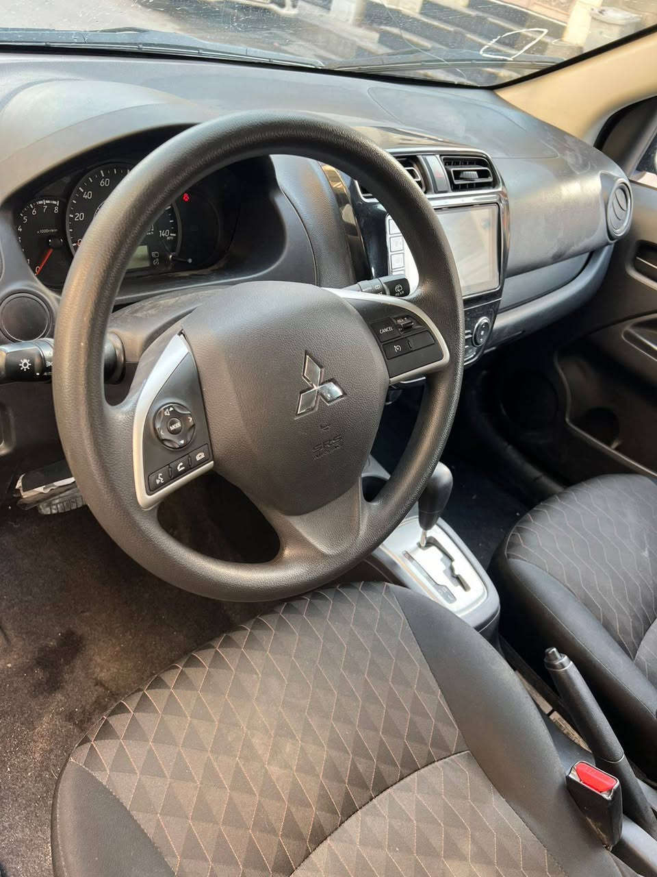 ميراج موديل ٢٠٢٤ فول لمتدد
بدون صبغ بدون تبديل فقط بارد والدعاميه اصليه مبدله 
ممشه ٢٤ ميل
للتواصل ***********
