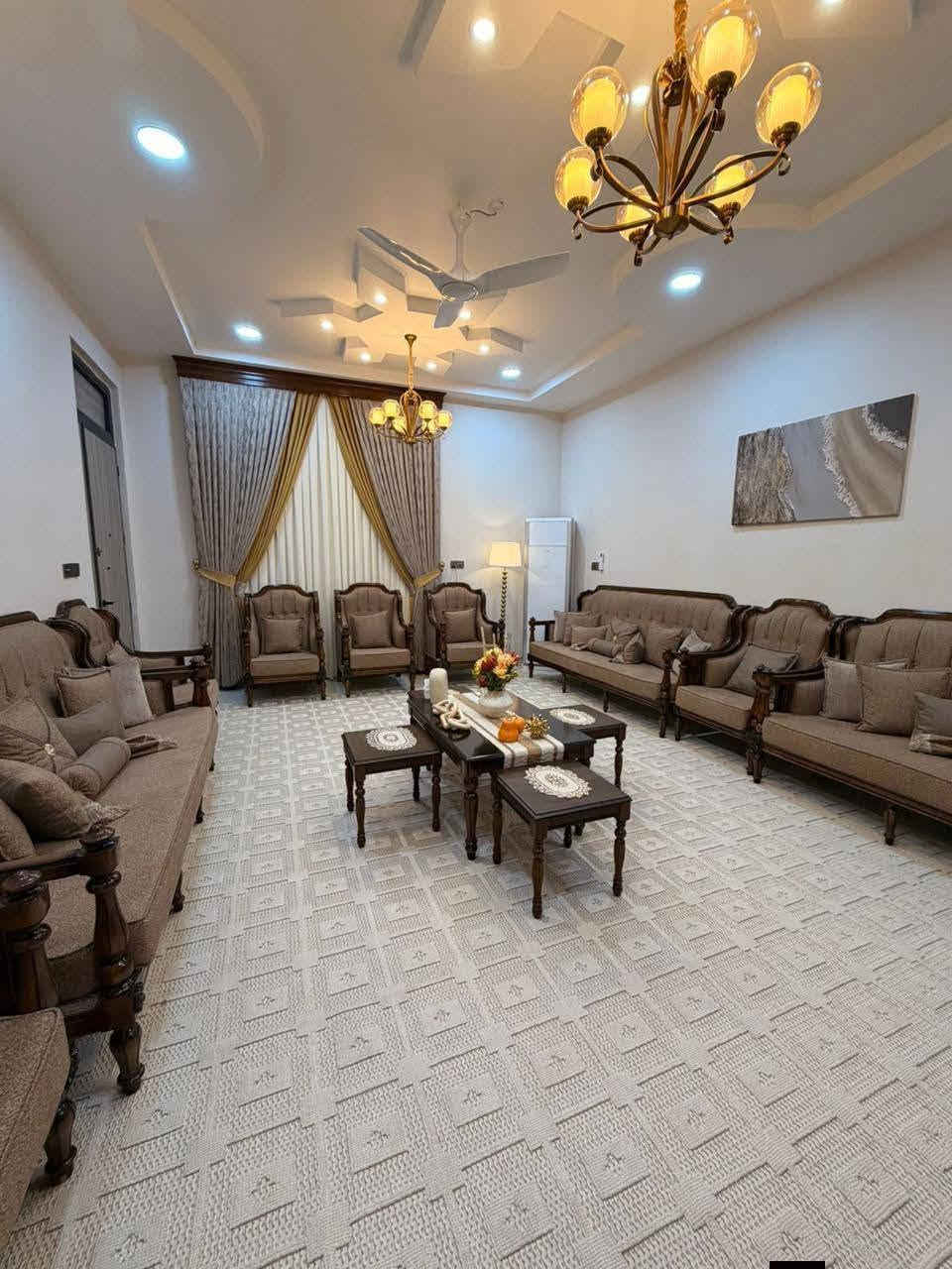 🏡 للبيع – دار سكني حديث البناء

📍 الموقع: قريب جداً من شارع الكورنيش، سادس بيت فرع محطة غسل الشمس.

📐 المساحة: 220 متر مربع
🏗️ سنة البناء: 2024
📏 الواجهة: 10 × 22 متر
🛣️ عرض الشارع: 9 متر

✨ موقع مميز وخدمات متوفرة، وقريب من الشارع الرئيسي، مناسب للسكن العائلي والاستثمار.

📞 للاستفسار والمراجعة:

***********/هاني سامي 

🌟 نخدمكم بثقة وخبرة
