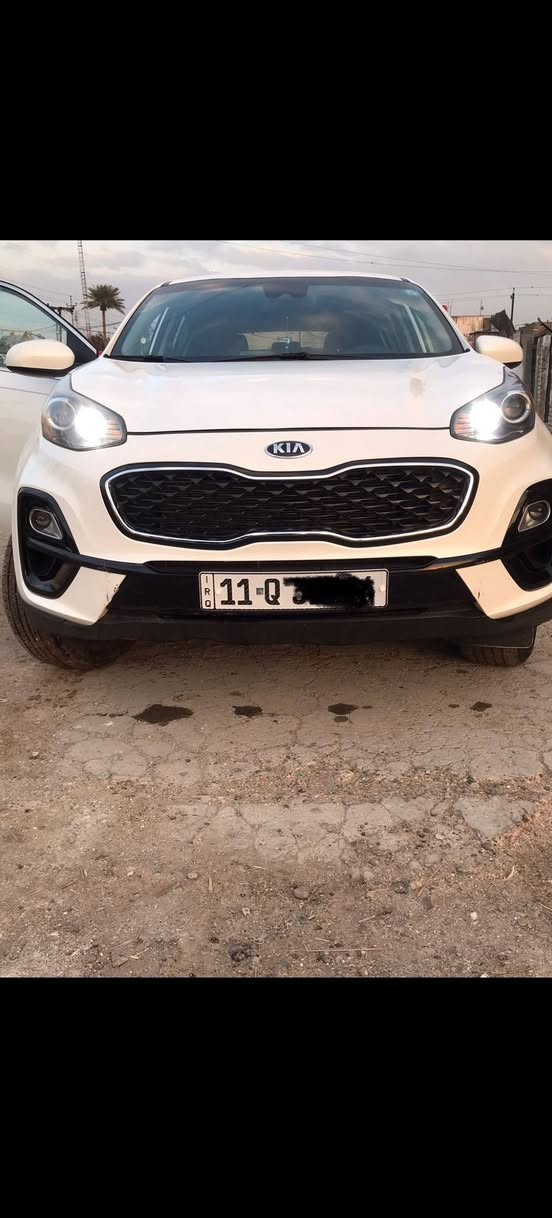 السلام عليكم
(للبيع فقط)
كيا سبورتج
الموديل ٢٠٢٢ وارد أمريكي.   السيارة كلين بدوووون حادث

نص مواصفات
، لد نهاري،  شاشة أصلي،.  كامرة خلفية دوارة
، مخارج يو اس بي، تبريد قطعتين، تحديد مسار
، دوشمة عامة أصلية، محرك 2400 GDI,
، رقم بغداد الدولي،.  فؤل تحكم ستيرن، ماشية ٣١،

ملاحظة هامة محرك مفتوح،
السعر 180 وبيها مجال

هاتف *********** شراي اتصل 
مكاني بغداد الجديدة
