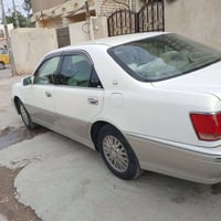 كراون ملكه • ٢٠٠٠ • رقم بصرة انكليزي