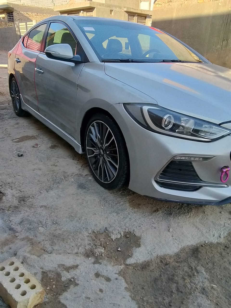 السلام عليكم النترا للبيع موديل 2018سبورت رقم بابل تحويل ثاني يوم أمريكية حادثه بنيد بل عراق شخط بل بابين مآل سدره رشتيهن بدون دواخل سياره شرط فقط مكينه 1600جديد مكينه كير حداديه تخم تاير باتري جديد منظومة تبريد جديد لايتات زنون عالي نصي بصمه فتحة سقف شاشه كامره حساسات امامي و خلفيه اشاير بل المري كشانت جلد واحد ع واحد السعر 105بيه مجال ***********
حله
