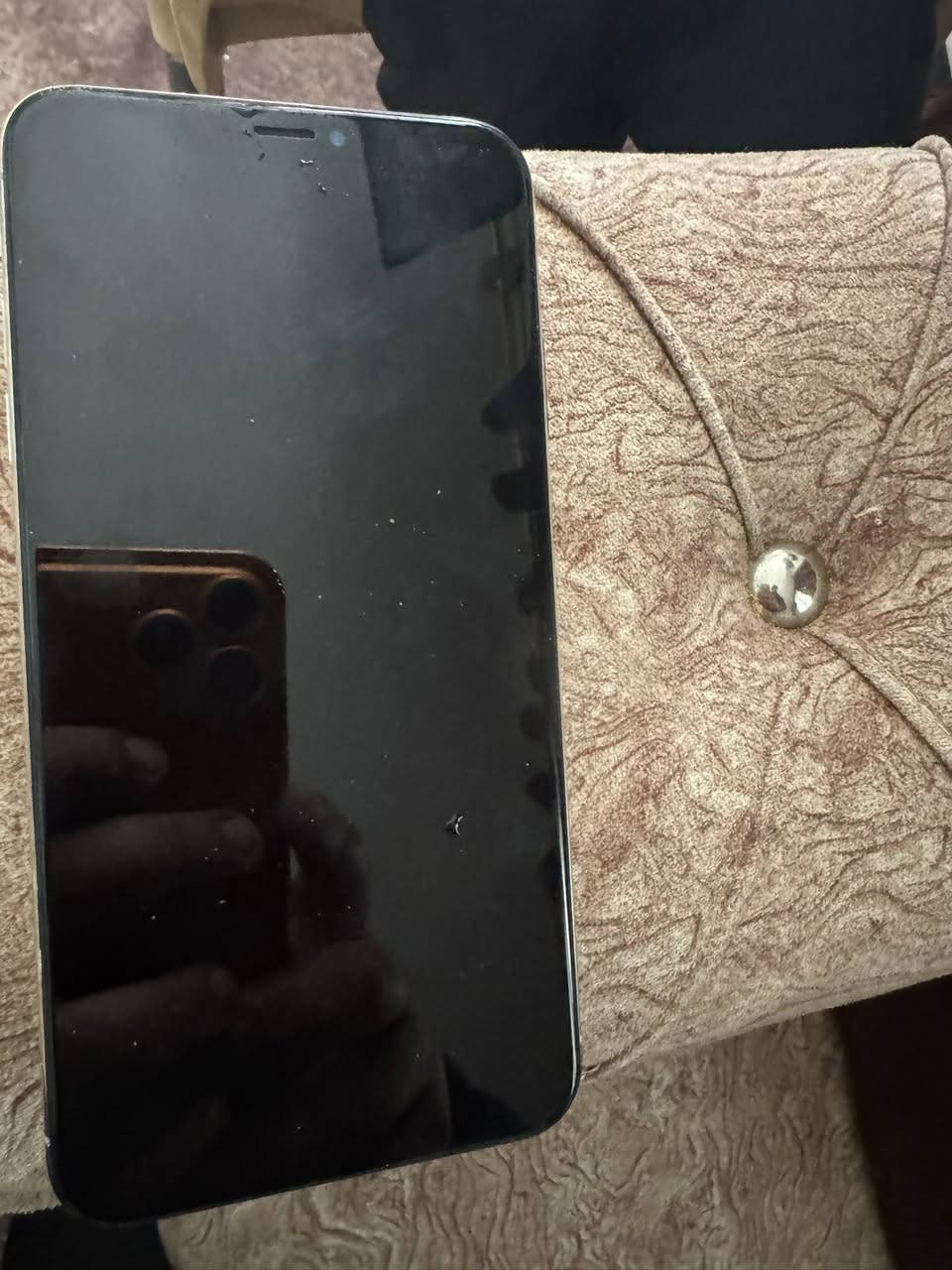 سلام عليكم جهاز. اكس ماكس. 256 جهاز نضافه 100/100 فقط مبدل بطاريه. اصليه 100 نسبته اريده مراوس بموبايل اندرويد شعندك نزل 

وعندي 15 برو ماكس جهاز نضافه 100/100 بطاريه 96. فقط فيس ايدي ميشتغل هم اريد مراوس. ويرهمن ثنينهن بجهاز وال 15 موصل 800 الف والله. 

*********** 

ملاحضه ال 15 برو ماكس مسوي 17 برو ماكس بكفر اصلي. بكج كامل 40 الف وشكرا
