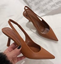 ملابس • توصيل موجود