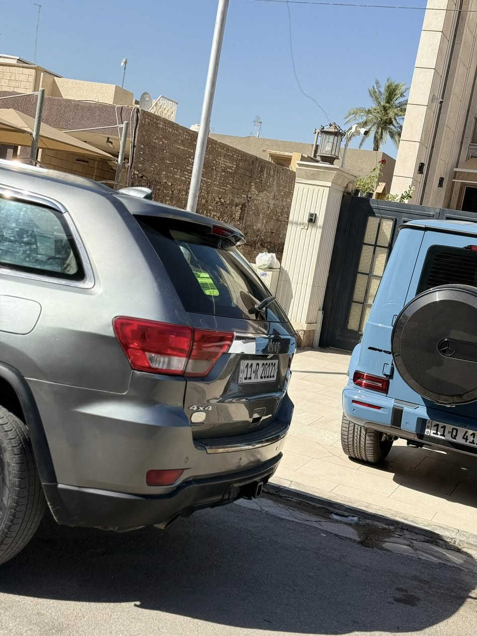 السلام عليكم جيب خليجي موديل 13 السياره ماشيه 120 حقيقي السياره فول موصفات 1/1 بيه 4 قطع صبغ بدون دواخل بدون السياره جاهز عله آخر حبايه الف ما تصرف عليه مكان السياره بغداد زيونه السعر 123 وبيه مجال
***********

