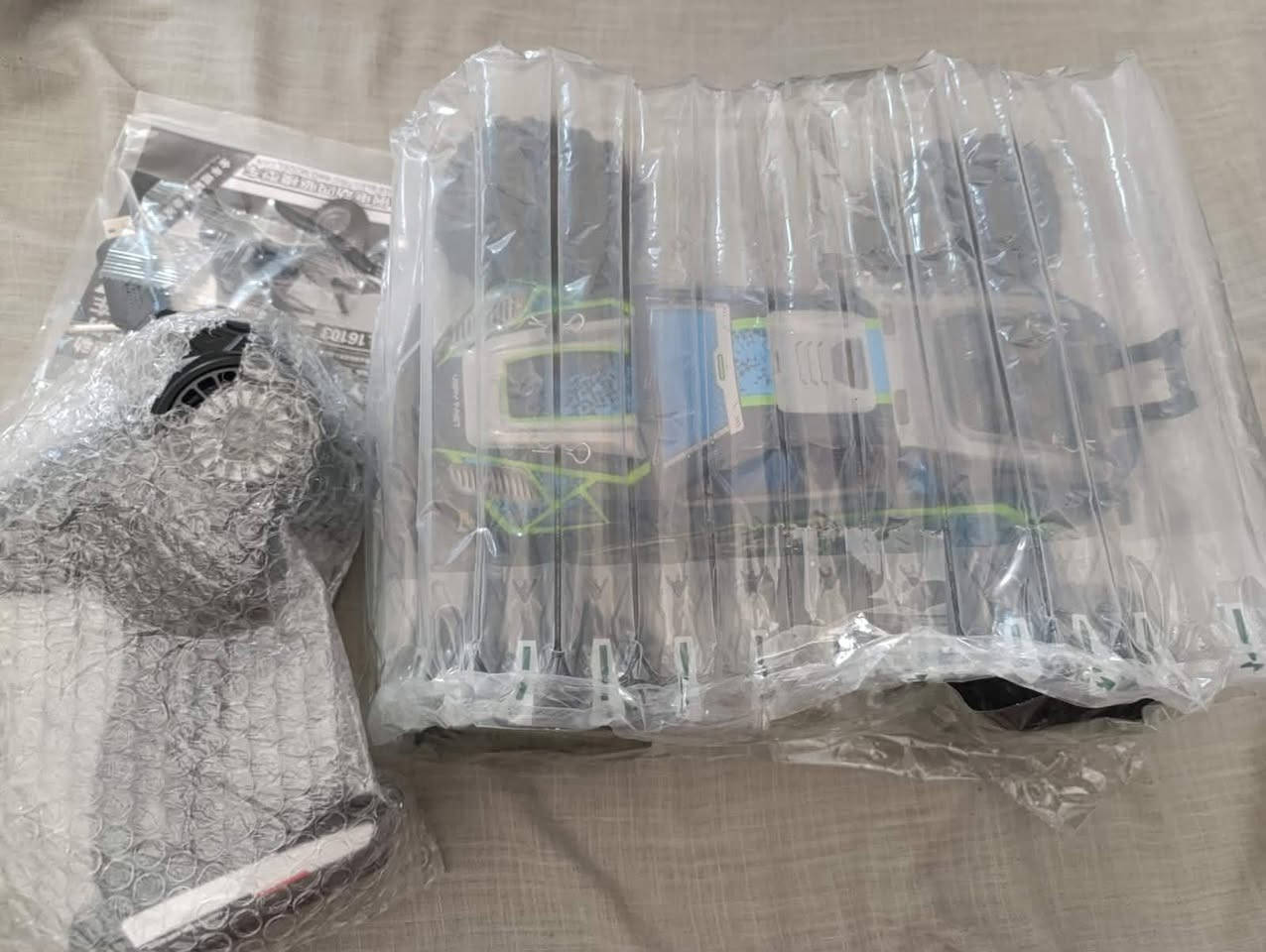 سياره للبيع بهذا الشكل جديده ٥٠


**إذا كنت صاحب هذا الإعلان وتريد حذفه لأي سبب، رجاءا أرسل رسالة إلى الدعم الفني**