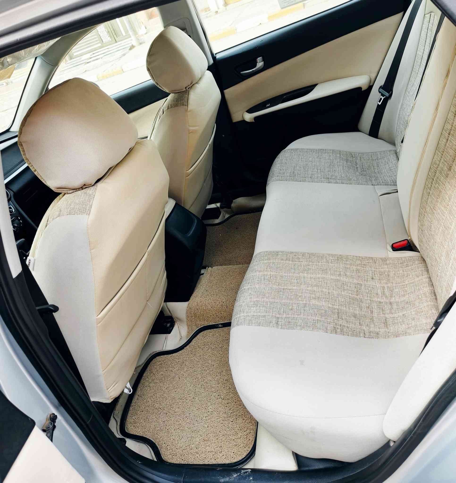 كيا ابوبتيما ٢٠١٩ وارد أمريكي
تبديل بنيد فقط 
كير مكينة حدادة جاهزة
تخم تاير  رادار خلفي وأماكن جانبي تحديد مسار أشار مري 
دواخل لون أرضية جلد ماشية ١٠٠ 
رقم ذي قار مداور ثاني يوم السعر ١٥٥ للاتصال ***********
