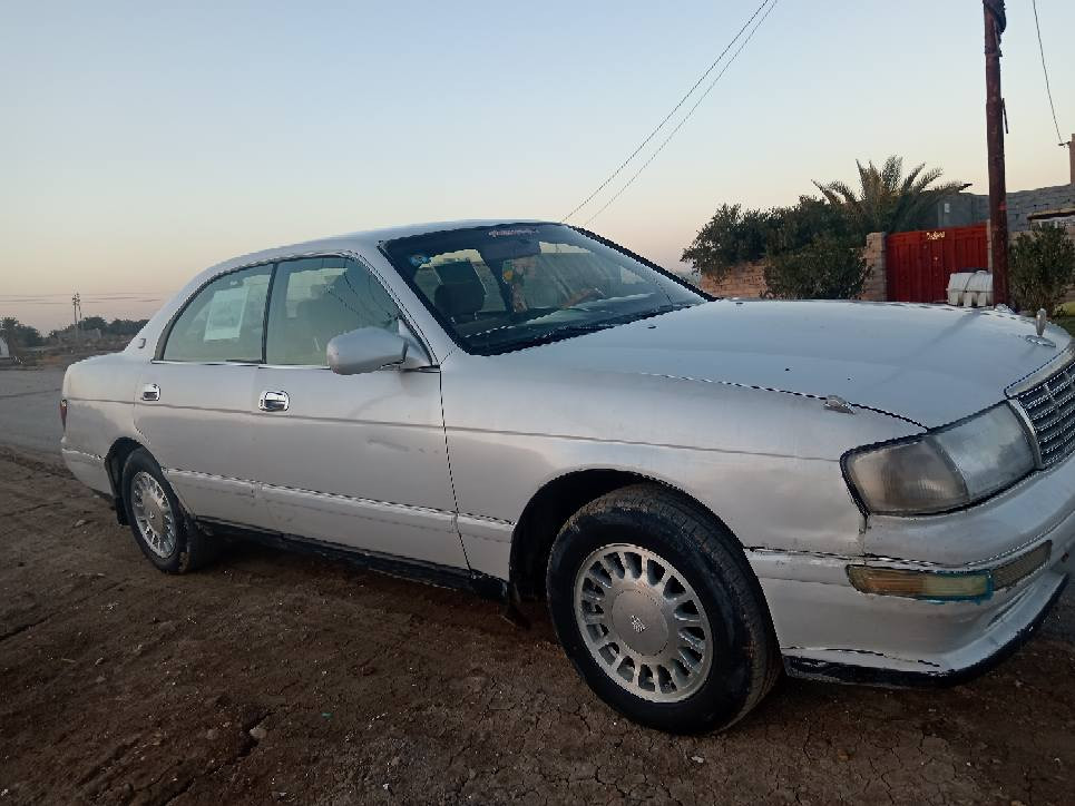 كراون بطه موديل ٩٤ رقم انكليزي مشروع وطني
راعيه يمي تحويل ثاني يوم
كفاله اصواليات وعيب شرعي
حداديه جديده
تخم تاير جديد
مكينه ثنين ونص ديلكو بيه بدايه بخار بدون تنقيص
ضربه جاملغ أيمن خلفي ماعابر
سياره مال بيت ما متعوبه خير من الله
ترايك اللموصل ١٨٠ رزانه فول
تبريد شغال
شاشه سماعت مضخم كامره خلفيه
كهربائيات كله شغاله فول
السعر ٤٥ وبيه مجال قليل للشراي 
العنوان الناصريه قضاء الغراف *********** ناصرية, ذي قار
