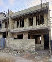 هيكل للبيع مساحه 100م واجهة  8م نزال12  يحتوي على 3غرف نوم +صاله+مطبخ+...