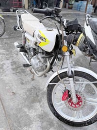 سفيان سونك • موديل 24 • وكيل أوراق