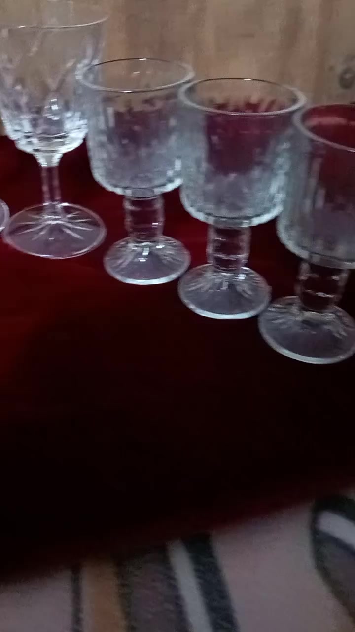 كرستالات وزجاج انكليزي اصلي باله المجموعه سعرها ١٠ الاف


**إذا كنت صاحب هذا الإعلان وتريد حذفه لأي سبب، رجاءا أرسل رسالة إلى الدعم الفني**