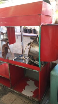 كامله مكمله گبل الشارع مكان بغداد الحريه سعر 300 وبيها مجال رقم0777494...