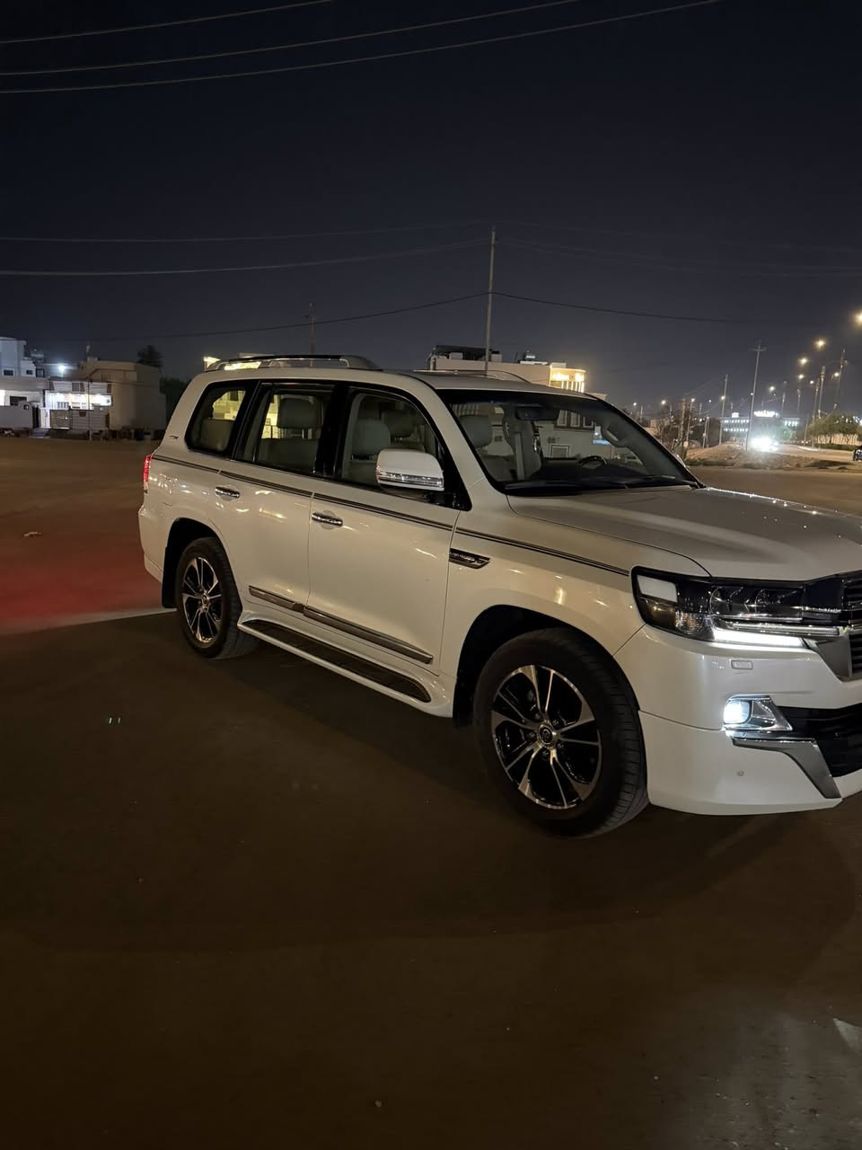 للبيع

لاندكروز 2021 ساز باب اول 

محرك 8 سلندر 

رقم بغداد 

صندوق كهرباء 

كراسي الامامية كهرباء 

مري شفط 

بصمة 

فتحة 

4 كامرات 

السعر 545 وبيه مجال 

***********
