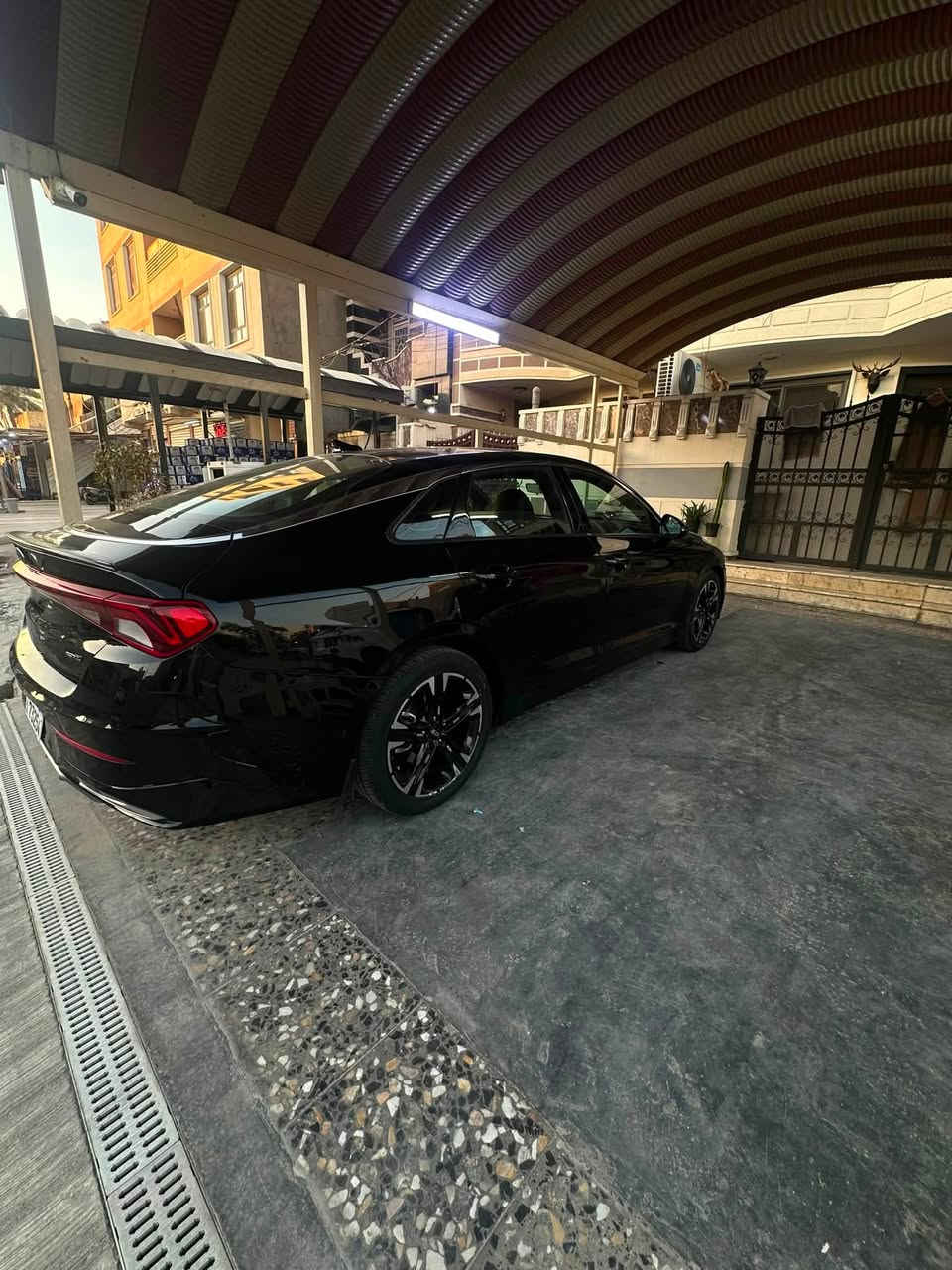 K5 
2021 جيتي لاين فول مواصفات لل اخير 
 1600 تيربو 
حادث سطحي جاملغ وبنيد بدون ايرباك 
بنيد مبدل اصلي وجاملغ صبغ 
وبيها مكانين بارد 
ماشية 88                    السعر 145 بيها مجال بصيط 
 
بغداد جديدة/.   ***********
