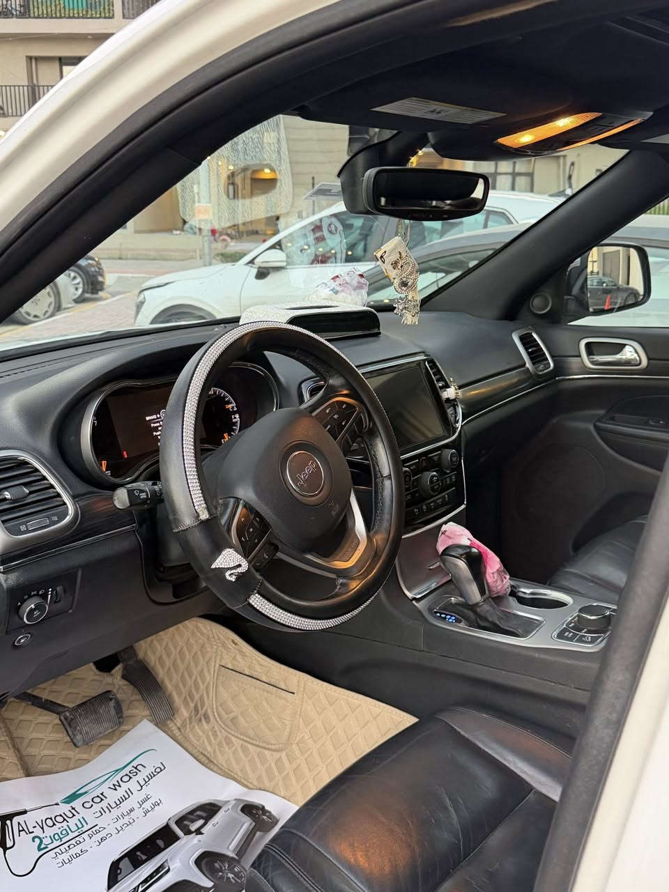 سلام عليكم 
كراند شيروكي  جيب موديل 2021  
سياره سلايد
 كشن  جلد موصفات حلوه  سياره مناقصها شي 

ماشيه 59 الف كيلو  رقم بغداد جديده اب اسمي
صبغ عام 
للبيع او مراوس حسب قناعه 
سعر200 وبيها مجال
تفاصيل ***********
