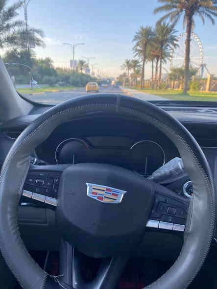 سيارة كاديلاك Xt4 نظام دفع رباعي AWD 
٤ سلندر 
أبل كار بلاي 
مقاعد جلد كهربائية مع تبريد/تسخين
سقف بانوراما 
٤ بصمات 
ورقم مميز 60605
والكثير من مواصفات الكاديلاك المعروفة 
وضربتها خفيفة بالصندوق الخلفي كما مبين بالصور المرفقة

التواصل والاستفسار: ***********
