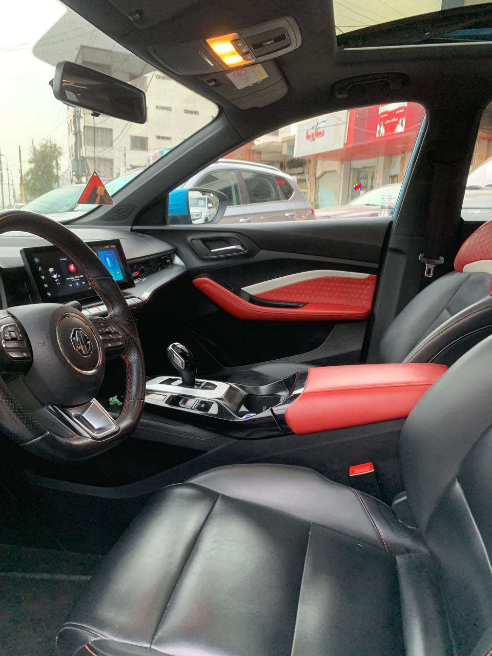 بمناسبة رمضان مبارك 🌙
عرض بسعر جداً مناسب ‼️
سيارة MG GT 2022 للبيع بدون مراوس
خليجي صفر وكالة شركة MG اربيل
فول مواصفات 
محرك توربو  1.5Turbobسيارة ماشية90,000km 
مكينة كير تبريد كهربائيات كلهن بشرط 
سيارة بيها قطعة واحد صبغ جامرلغ سكن امامي
وبيها رصعات وشخط موضح بصور 
طبعاً بدون دواخل ولا ارباك طاك كلها بلادي 
رقم اربيل دولي سنوية جديد 
سيارة مال بيت 
سعر مناسب جداً 97$ فقط 😳
عنوان اربيل *********** واتساب 
———————————————
كوردى/
 تەنا فروشتن MG GT 2022 
فول مواسەفاتە توربویە 
مەکینەی 1.5T ٩٠كم روشتوە 
تەنها یەک جامرلغی پیشەوە سبوغە بی دواخل ارباک نەتەقیوە شوخت و قەپە قوپشی هەیە
رەقەمو سەنەوی نویە  سەیارەکە هی مالە 
نرخی کونجاو ٩٧$ 😳
ناونیشان هەولیر *********** واتساب أربيل, العراق
