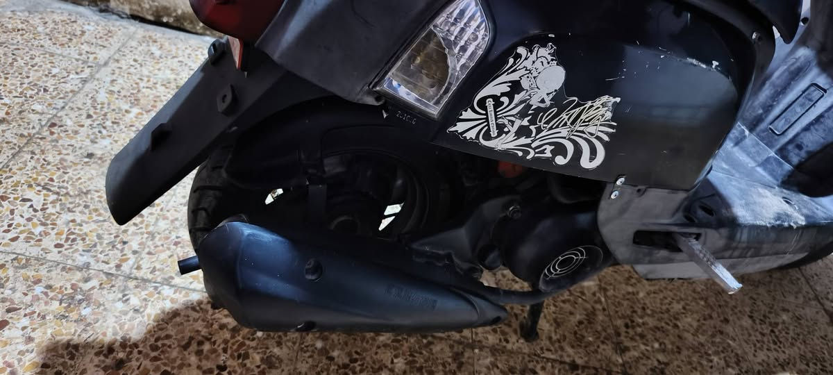 السلام عليكم شباب ماكس بوليس اوراق من بيت غودي فول نظافه كهربائيات من الطول للطول شغال ما بيها نقص ايء اعطيك سلف واطلع دراجه الصفحه مال كفر الامامي مكسوره ومصورها غير ذلك ما بيها شخط بسعر 600 ورجاء رجاء لا يتعبني ***********
