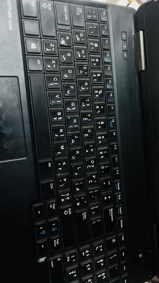 لابتوب dell
 قبل سبوعين اخذته 
لابتوب نضيف 
مواصفاته بالصور 
للتواصل واتساب *********** 
مكاني ديالى بعقوبة

