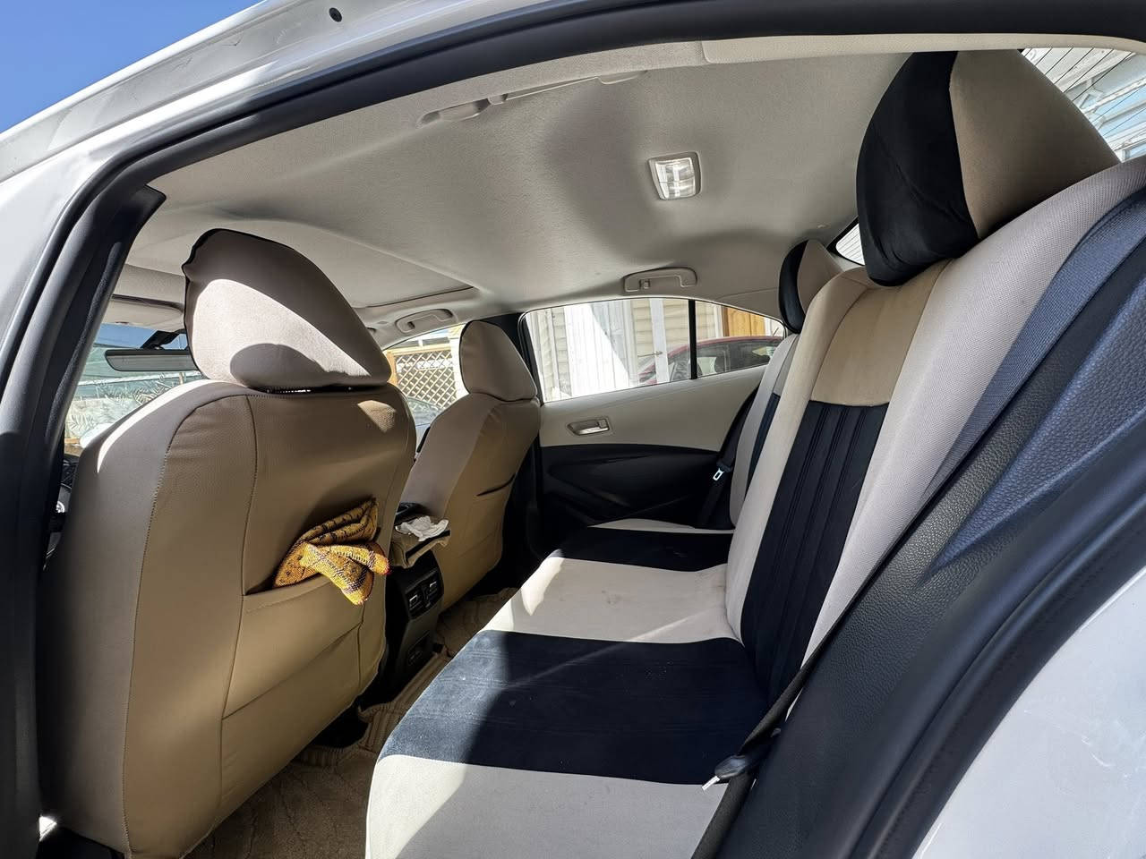 السلام عليكم 

تويوتا كورولا ساز للبيع 
 موديل 2025 مكاني بصرة 
اخذتها زيرو وحاليا ماشية 4 الاف كيلو 
فول مواصفات 
ضمان شركة ساز 
صيانة مجانية الى 40 الف كيلو دهن وفلاتر على الشركة 
السيارة على وضع الوكالة كفالة عامة من كلشي 
تحويل او وكالة جاهز 

سعر البيع 204 ورقة و بيها مجال 
للاستفسار اتصال او واتساب ***********
