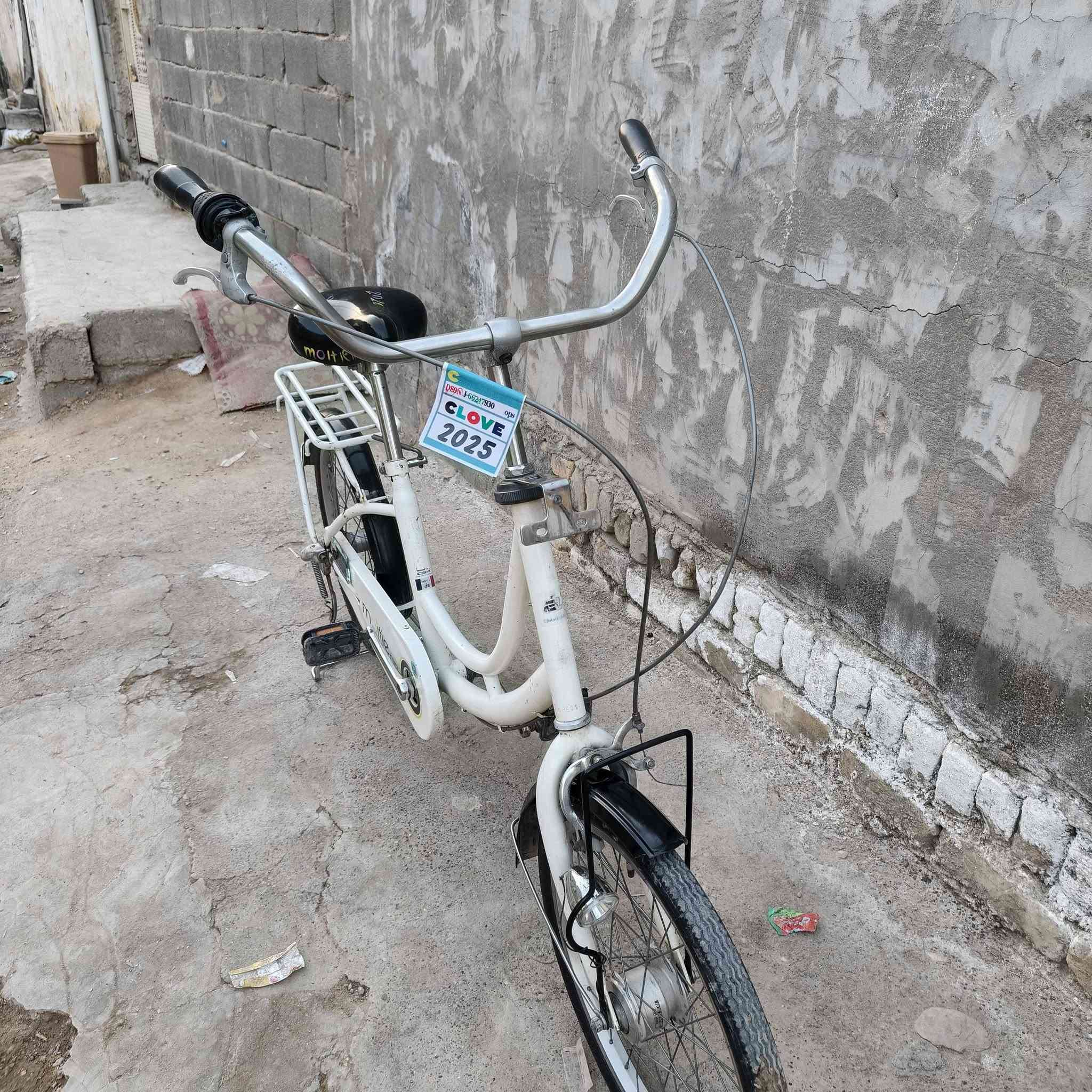 سلام عليكم بسكل برج ستون نضيف مال رمبه ما رقم  الاستفسار *********** وشراي ينورنه
