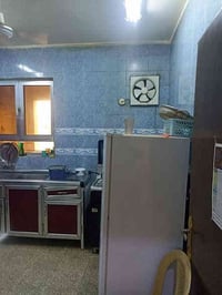 شقة • مجمع الحمر • ١٠٠م